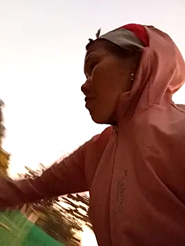 TinTin321 online show from November 27, 2025, 10:37 am