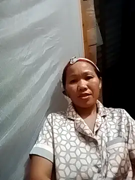 Snapshot of TinTin321 chatting on October 9, 2025, 11:22 am TinTin321 online show from October 9, 2025, 11:22 am