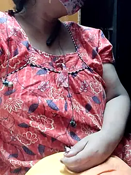 Snapshot of yelmaji91 chatting on October 8, 2025, 5:57 pm yelmaji91 online show from October 8, 2025, 5:57 pm