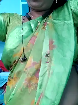 Snapshot of yelmaji91 chatting on October 18, 2025, 5:42 am yelmaji91 online show from October 18, 2025, 5:42 am