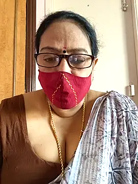 Snapshot of heera-rani chatting on September 17, 2025, 3:30 am heera-rani online show from September 17, 2025, 3:30 am