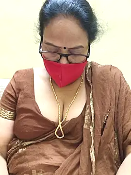 Snapshot of heera-rani chatting on October 14, 2025, 12:50 pm heera-rani online show from October 14, 2025, 12:50 pm