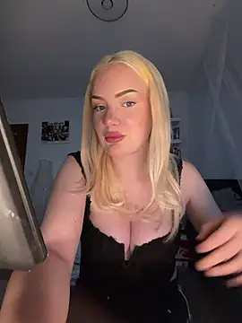 baddestbaabyy online show from May 11, 2026, 2:56 pm