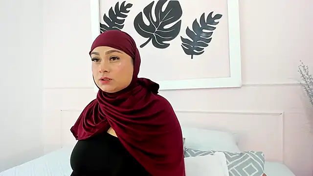 Snapshot of azaharaaa_ chatting on October 7, 2025, 11:33 am azaharaaa online show from October 7, 2025, 11:33 am