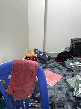 Snapshot of Linh_linh01 chatting on September 17, 2025, 6:10 pm Linh linh01 online show from September 17, 2025, 6:10 pm