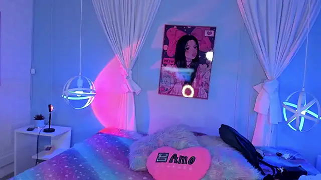 Hannahpage online show from October 6, 2025, 11:44 am