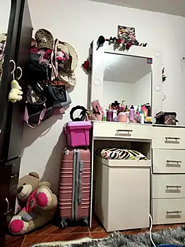 saranghae  online show from October 5, 2025, 3:52 am