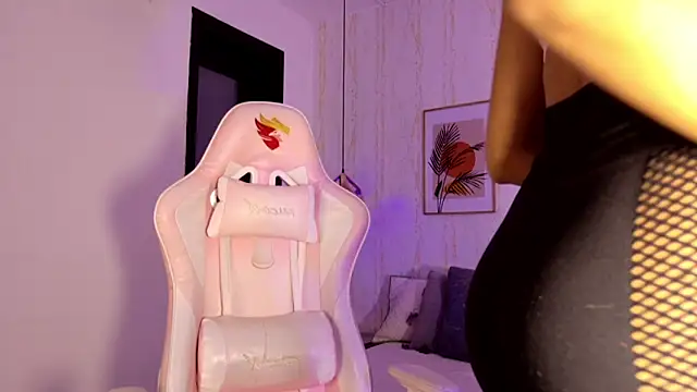 Snapshot of Ayleen_Dunkan chatting on September 23, 2025, 12:23 pm Ayleen Dunkan online show from September 23, 2025, 12:23 pm