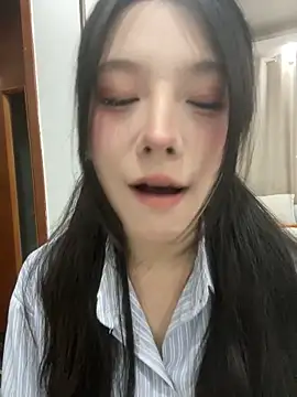 Snapshot of yuanyuanzi99 chatting on October 6, 2025, 3:46 pm yuanyuanzi99 online show from October 6, 2025, 3:46 pm