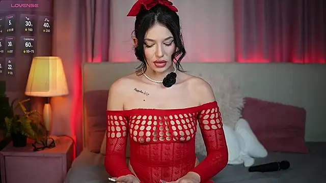 Snapshot of KayleeCali chatting on October 21, 2025, 8:41 pm KayleeCali online show from October 21, 2025, 8:41 pm