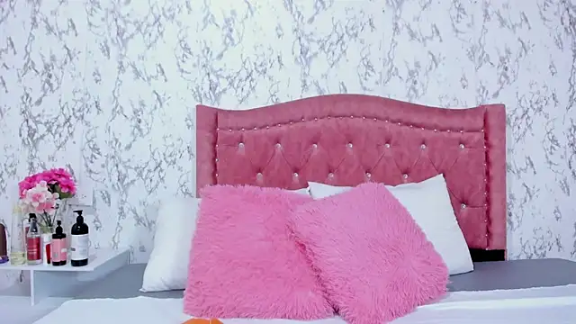 Snapshot of SofiiFoox chatting on September 22, 2025, 11:16 am SofiiFoox online show from September 22, 2025, 11:16 am