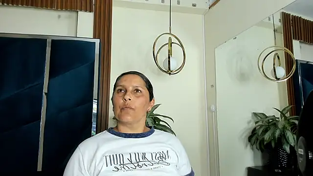 KikaDuque online show from July 18, 2026, 7:22 pm