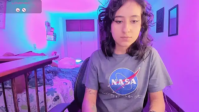 atenea dragon   online show from September 9, 2025, 8:29 pm