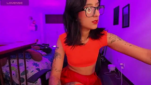 atenea dragon   online show from October 3, 2025, 7:48 pm