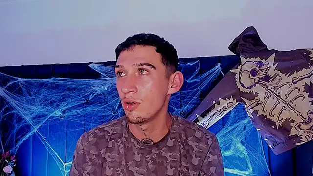 dominik thompson777 online show from October 30, 2025, 5:28 am