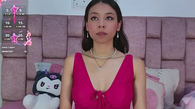 ScarlettLuxe online show from April 4, 2026, 9:43 pm