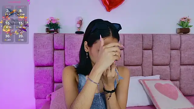 Snapshot of ScarlettLuxe chatting on October 22, 2025, 11:53 am ScarlettLuxe online show from October 22, 2025, 11:53 am