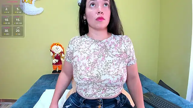 Snapshot of loreen_grey chatting on October 13, 2025, 8:10 pm loreen grey online show from October 13, 2025, 8:10 pm