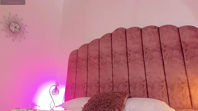 Snapshot of Evelinn_Ruiz chatting on September 15, 2025, 6:19 pm Evelinn Ruiz online show from September 15, 2025, 6:19 pm