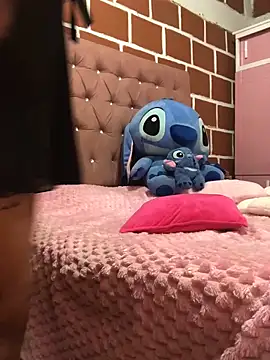 Rachellcooperrr online show from February 26, 2026, 9:59 pm