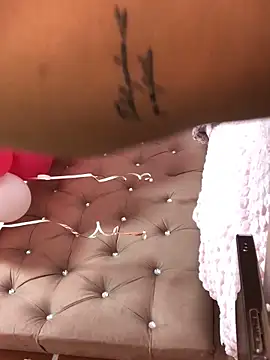 Rachellcooperrr online show from February 8, 2026, 7:44 pm