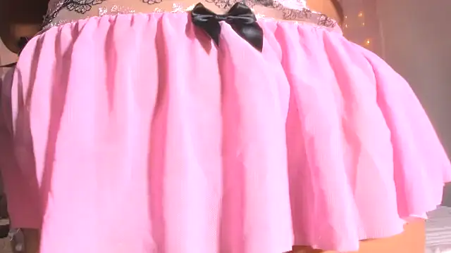 Snapshot of Rachellcooperrr chatting on October 31, 2025, 4:53 am Rachellcooperrr online show from October 31, 2025, 4:53 am