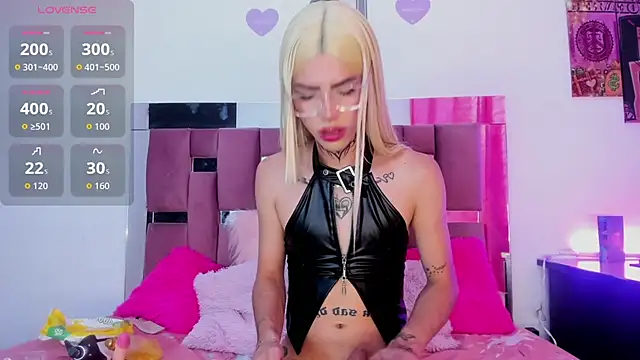 Snapshot of Rachell_coollins chatting on September 29, 2025, 9:20 pm Rachell coollins online show from September 29, 2025, 9:20 pm