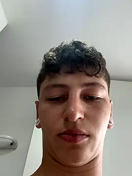 aronn tay online show from October 29, 2025, 5:01 pm