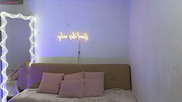 Lalalutsy tay online show from October 13, 2025, 7:15 pm