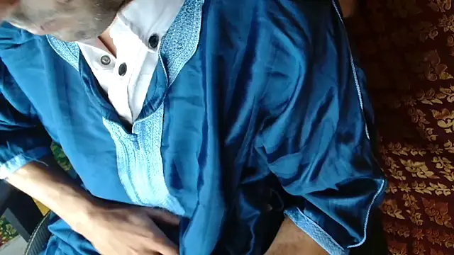 JUSTFORRICH online show from April 17, 2026, 1:14 pm