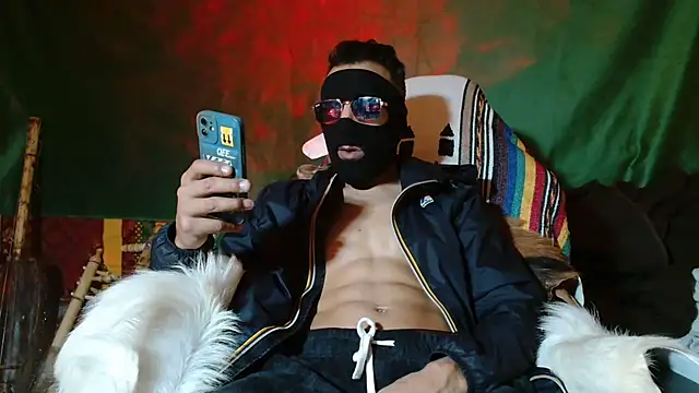 JUSTFORRICH online show from January 9, 2026, 3:52 pm