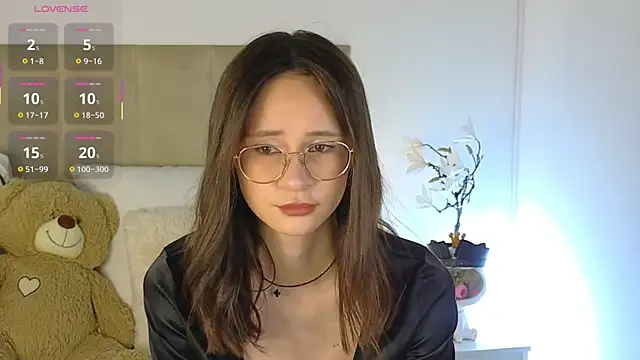 Snapshot of MartaBrent chatting on October 13, 2025, 5:03 pm MartaBrent online show from October 13, 2025, 5:03 pm