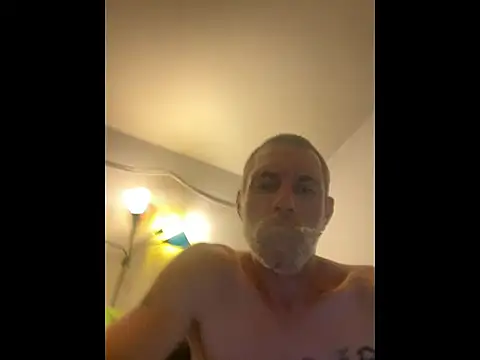 jarjar83 online show from July 7, 2026, 7:45 am