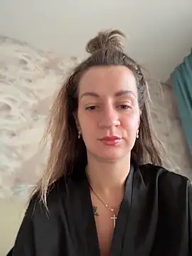 EvvaMur online show from April 9, 2026, 12:34 am