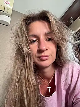 EvvaMur online show from November 28, 2025, 1:50 am