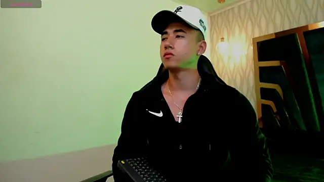 Snapshot of Draven_Marceaux chatting on September 30, 2025, 11:27 am Draven Marceaux online show from September 30, 2025, 11:27 am