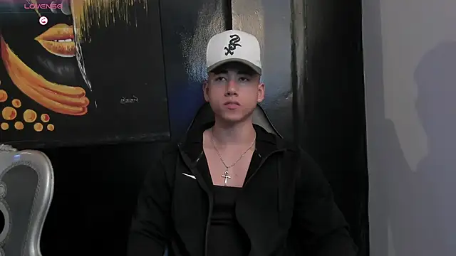 Snapshot of Draven_Marceaux chatting on October 8, 2025, 11:45 am Draven Marceaux online show from October 8, 2025, 11:45 am