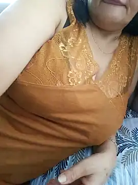 Snapshot of zerdaliii chatting on October 10, 2025, 10:49 am zerdaliii online show from October 10, 2025, 10:49 am