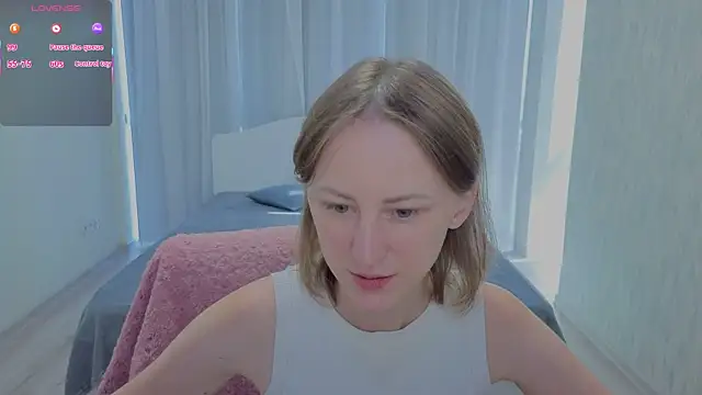 Snapshot of LuluChiiii chatting on September 11, 2025, 9:53 am LuluChiiii online show from September 11, 2025, 9:53 am