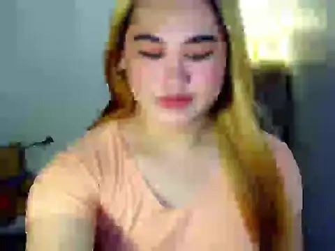 Snapshot of Annierose_ts chatting on April 3, 2026, 12:39 am Annierose ts online show from April 3, 2026, 12:39 am