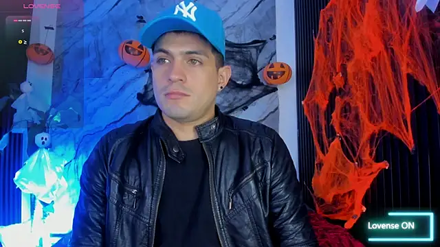 William Steel  online show from October 17, 2025, 3:54 am