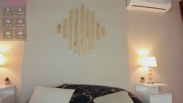 Snapshot of natachadiaz_ chatting on September 18, 2025, 11:24 am natachadiaz  online show from September 18, 2025, 11:24 am