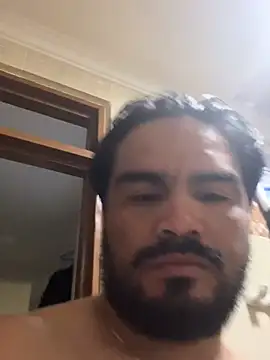 MichaelBear 21 online show from May 20, 2026, 11:07 am