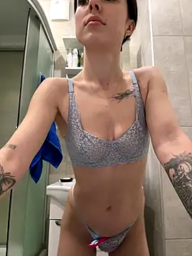 Snapshot of SakuraSara chatting on October 22, 2025, 4:12 am SakuraSara online show from October 22, 2025, 4:12 am