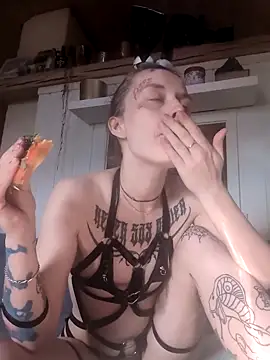 marijacucu online show from March 21, 2026, 2:54 pm