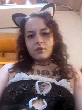 marijacucu online show from October 28, 2025, 9:08 am