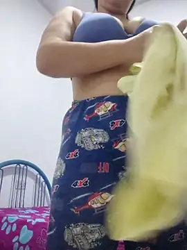 Nala1986 online show from September 19, 2025, 3:16 pm