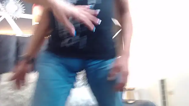 GabrielandAbigail online show from February 5, 2026, 1:51 pm