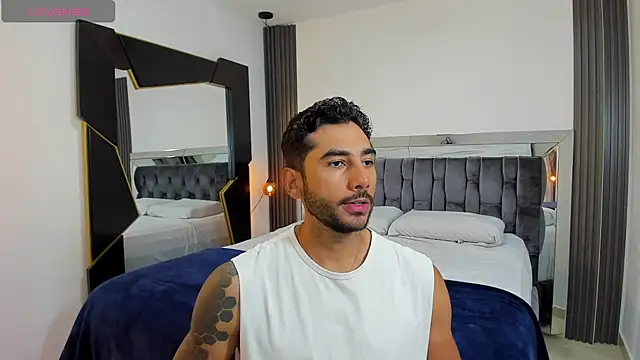 Snapshot of MARC_THOMPSON_ chatting on November 4, 2025, 2:21 pm MARC THOMPSON online show from November 4, 2025, 2:21 pm