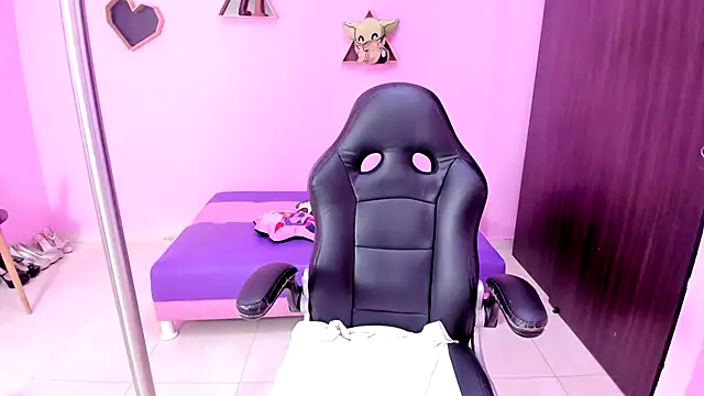 Snapshot of latin_doll_squirts chatting on October 18, 2025, 7:27 pm latin doll squirts online show from October 18, 2025, 7:27 pm